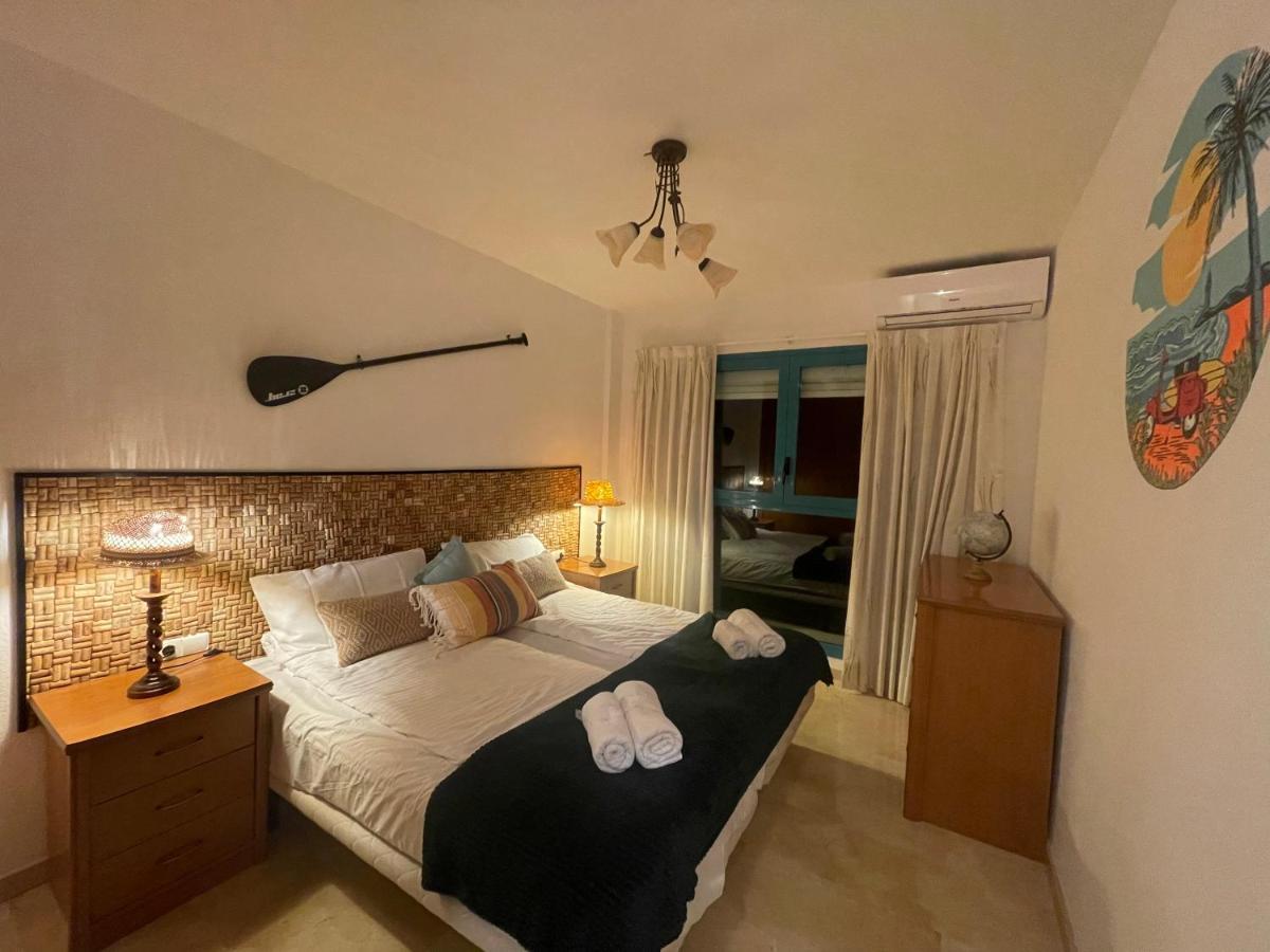 Traveler'S Beach Apartment With Sea View, Free Coffee & Parking بينايدورم المظهر الخارجي الصورة