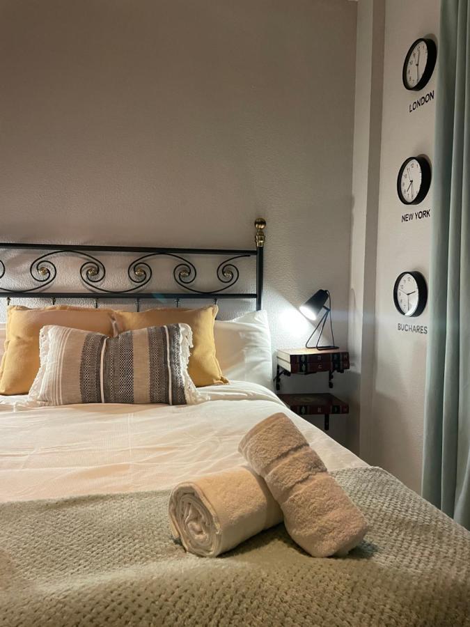 Traveler'S Beach Apartment With Sea View, Free Coffee & Parking بينايدورم المظهر الخارجي الصورة