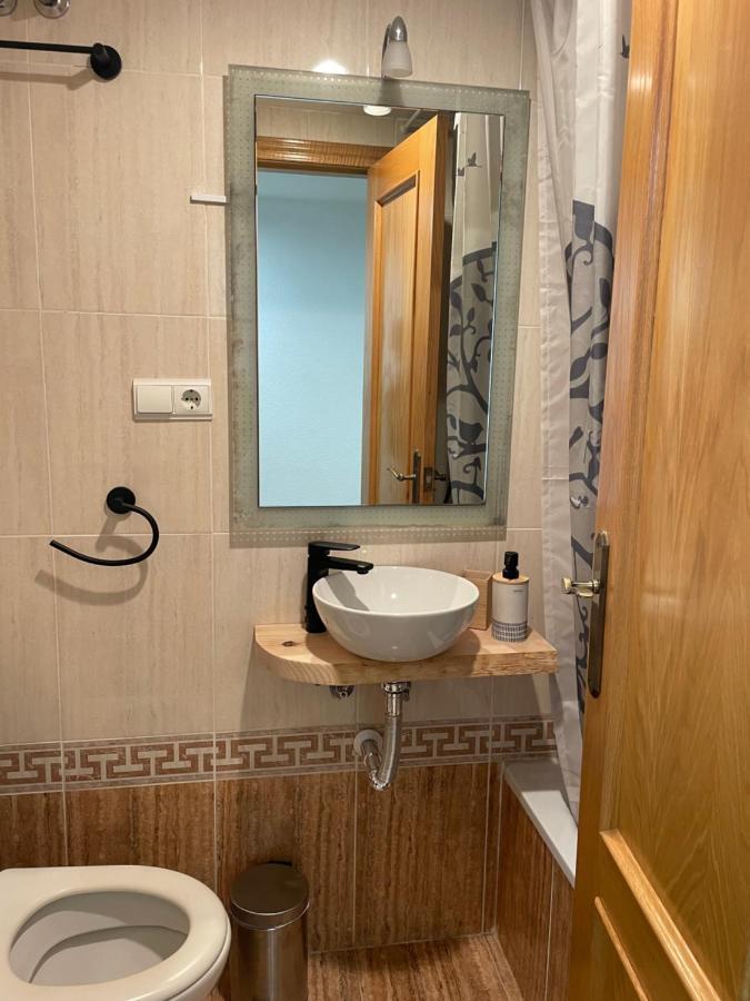 Traveler'S Beach Apartment With Sea View, Free Coffee & Parking بينايدورم المظهر الخارجي الصورة